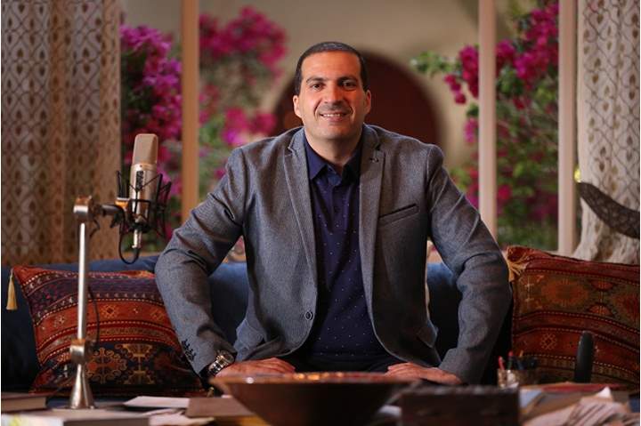 عمرو خالد يكشف كيف يستقبل شهر رمضان المبارك..