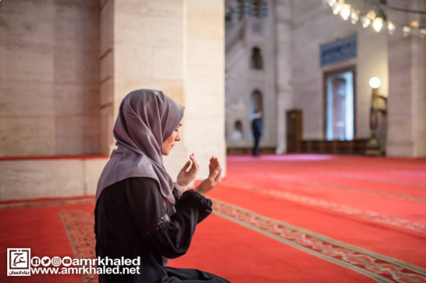 صلاة المرأة بالبنطلون أو البيجامة في ميزان الشرع، دار الإفتاء ترد